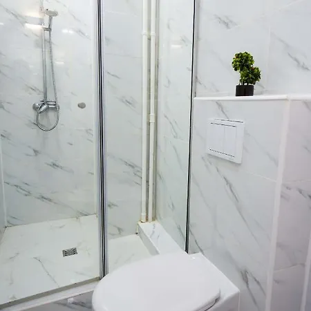 Minimalist Design Apartament In Magheru Bucharest Exterior photo