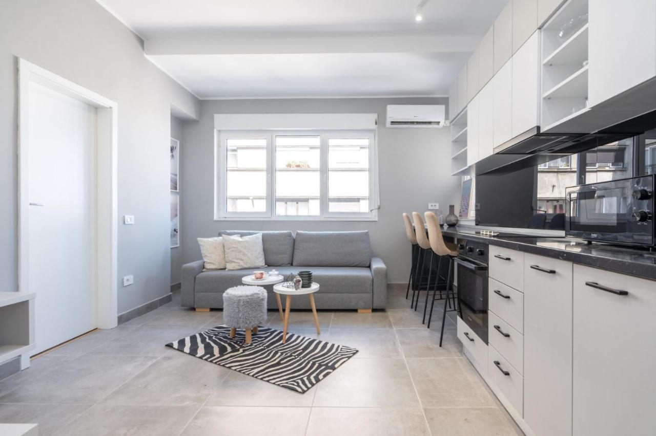 Minimalist Design In Magheru * Bucharest
